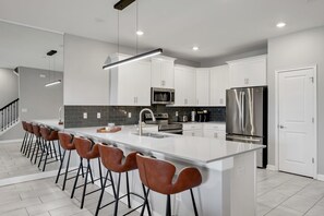 Mikroaaltouuni, uuni, astianpesukone