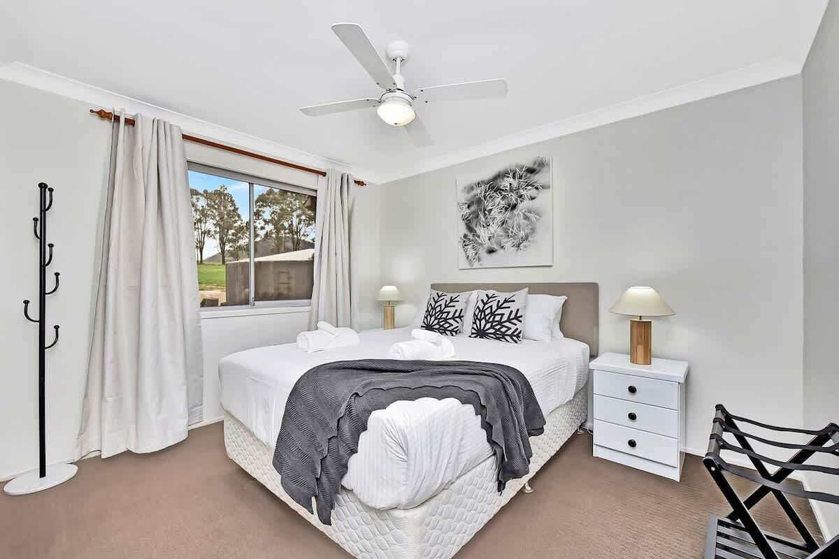 3 bedrooms, iron/ironing board, free WiFi