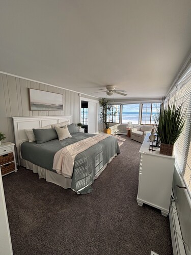 Newly furnished, Saginaw Bay home with snowmobile ramp & fish cleaning station