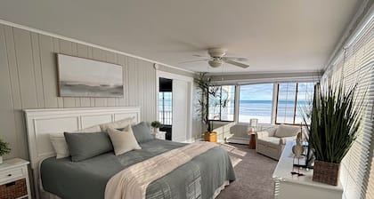 Newly furnished, Saginaw Bay home with snowmobile ramp & fish cleaning station