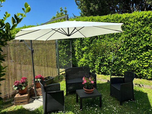 Grandparents' house-House with garden and parking 2 km from the center of Lucca