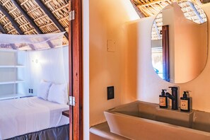 Superior Room | Bathroom | Free toiletries, towels, soap, shampoo - Il Gatto Rosso - Adults Only (San Agustinillo)