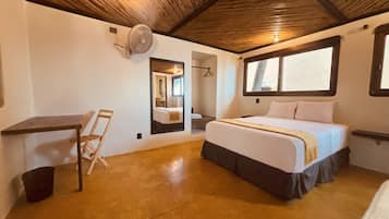 Basic Room | Desk, laptop workspace, bed sheets