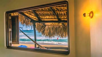 Habitación Premium | Escritorio, espacio para trabajar con laptop y ropa de cama