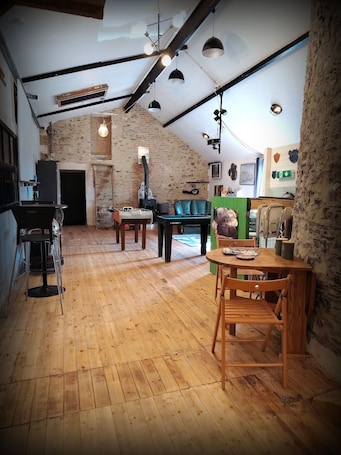 Interior. Grand loft du Moulin - 2-traveler room near Ancenis