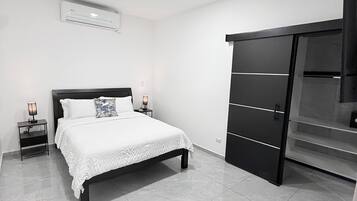 In-room safe, free WiFi
