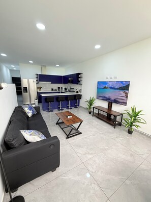 Living area - Casa Azul Jaco (Jaco)