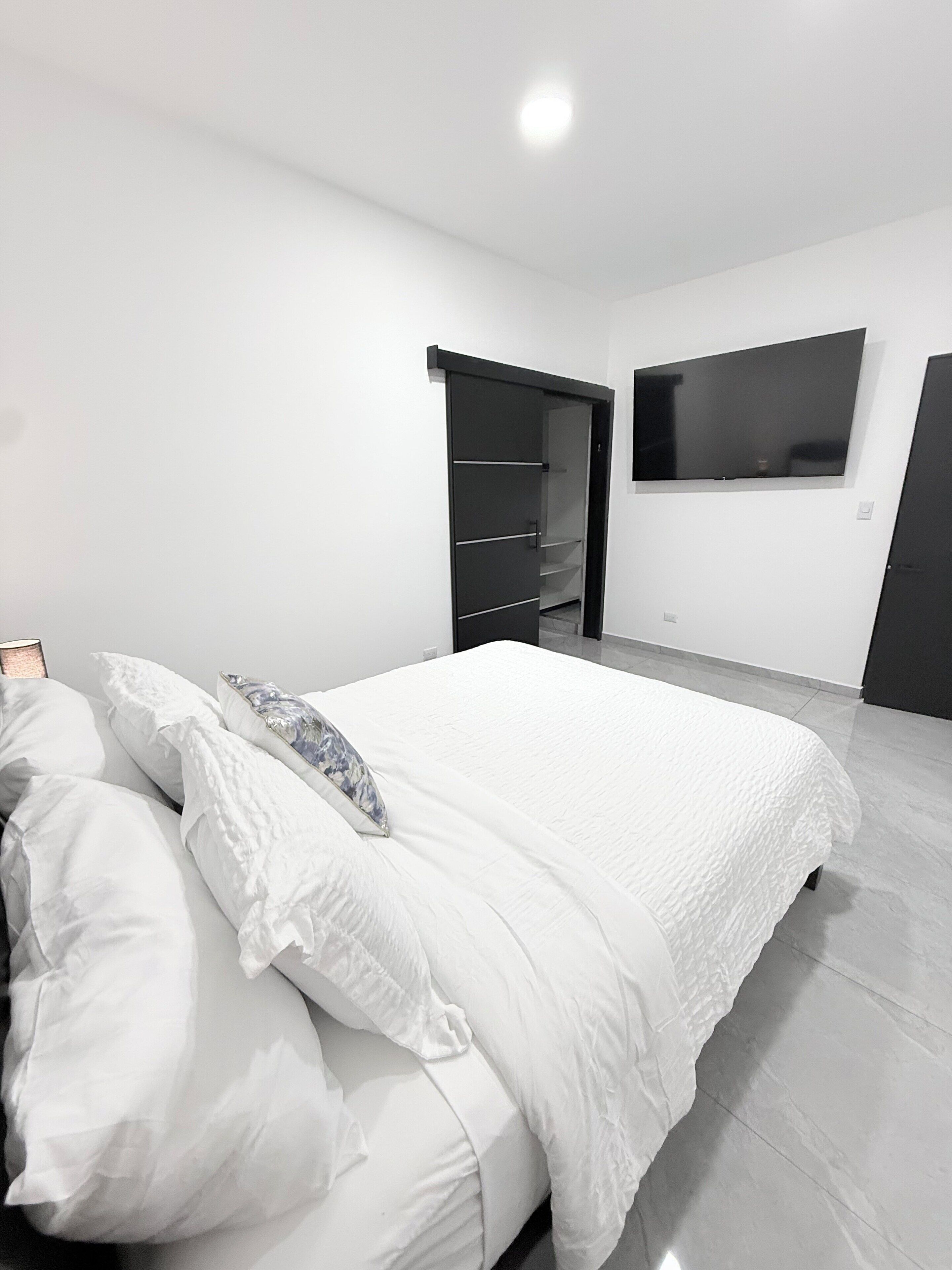 In-room safe, free WiFi