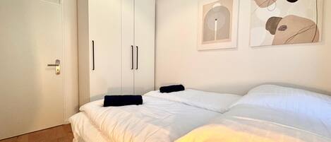 1 chambre, accĂšs Ă Internet, literie fournie