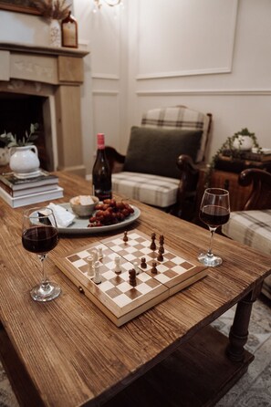 Interior - The Balfour - Classic Cottage in CBD Café Quarter (Launceston)