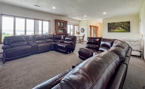 TV, fireplace, DVD player, table football