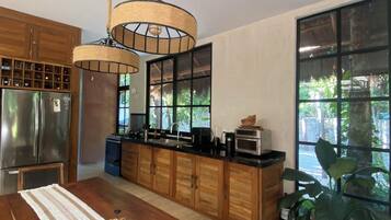Superior-Villa, Haustiere gestattet, Gartenblick | Eigene Küche | Großer Kühlschrank, Ofen, Herdplatte, Kochgeschirr/Geschirr/Besteck