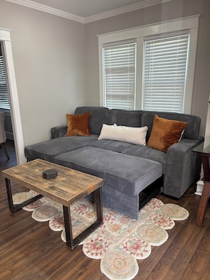 Una Smart TV, una videoteca, una impresora