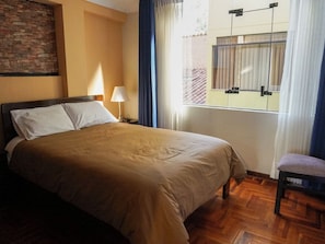1 bedroom, desk, iron/ironing board, free WiFi