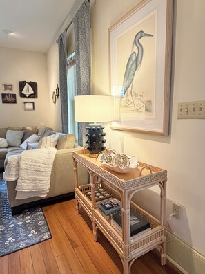 Interior - Cozy Coveside Island Retreat (Portland)