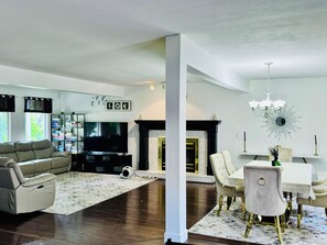 TV, fireplace - Welcome to a Spacious Mansion (Surrey)