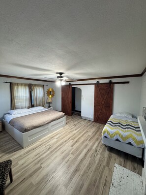 9 Schlafzimmer, kostenloses WLAN