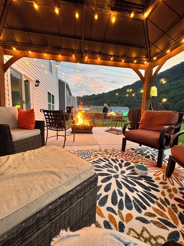 Mountain Nestled House in Maggie Valley