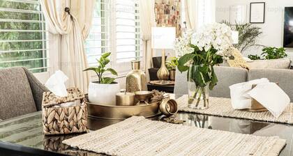 Cozy Luxe Stay w/ Resort-Style Amenities