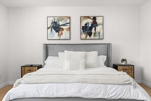 5 quartos, ferros/tábuas de passar roupa, Wi-Fi, roupa de cama