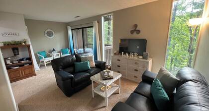 Family friendly 2-bedroom lake getaway in serene Jamestown with pool