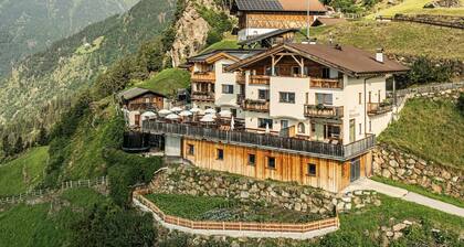 Apartment 'Schwalbennest' with Mountain View, Shared Garden and Wi-Fi