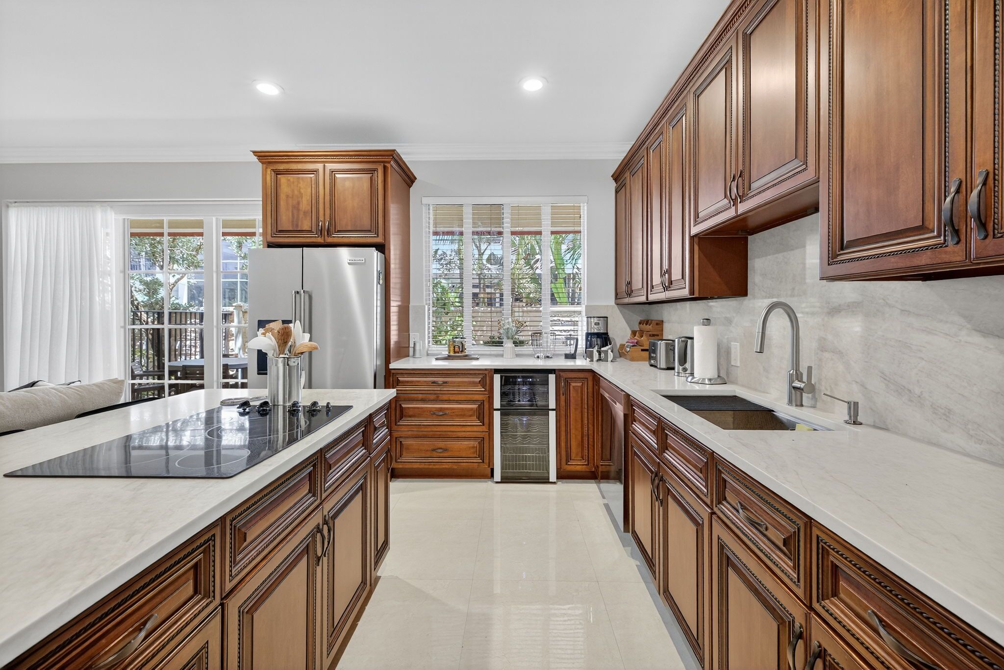 Luxury Townhome, 3 Bedrooms, Courtyard View | Private kitchen | Coffee/tea maker, electric kettle