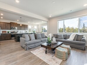 Una Smart TV, libros