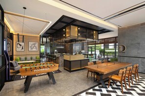 Bar (en el alojamiento)