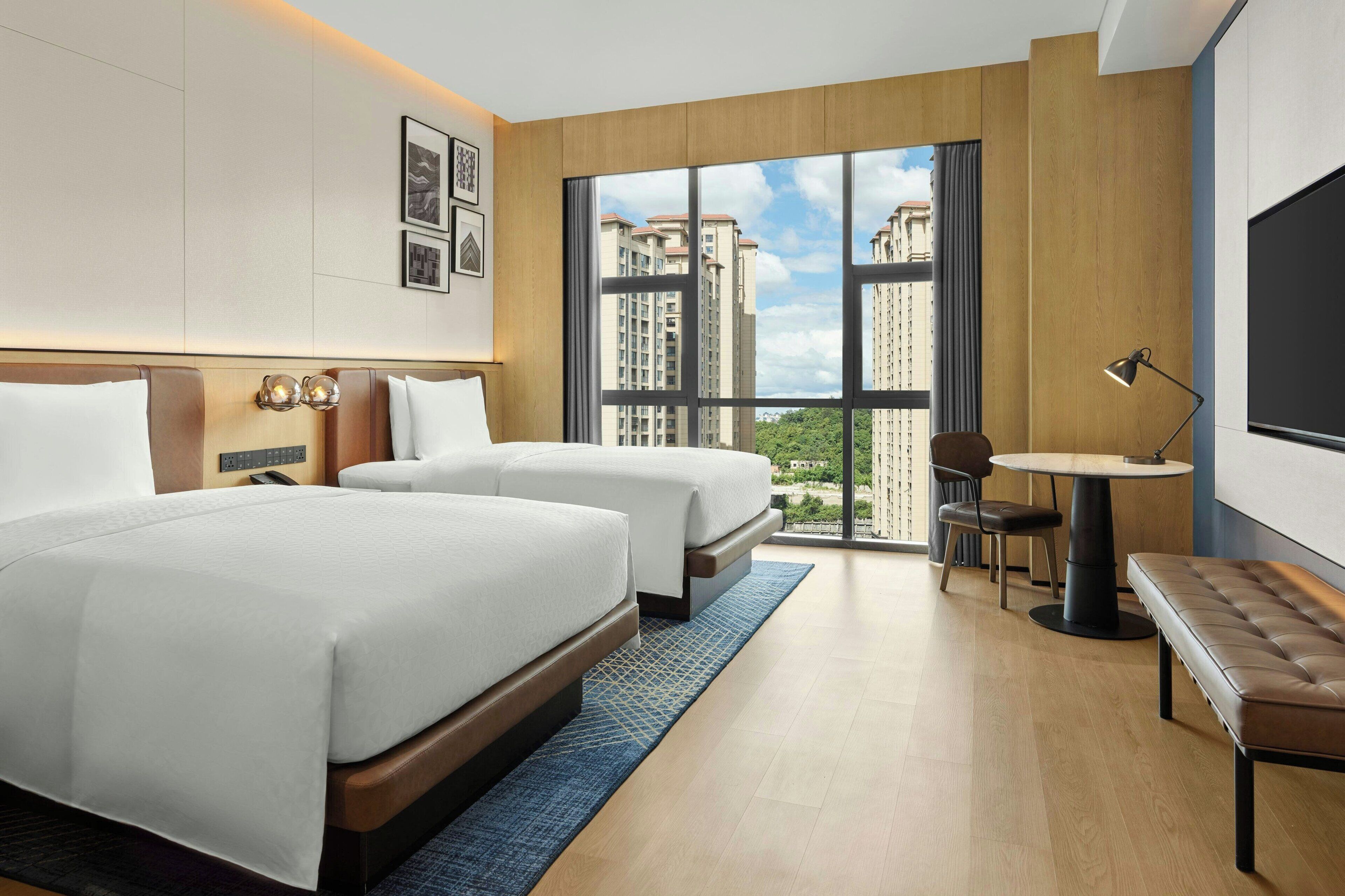 Chambre Supérieure, 2 lits doubles, vue ville