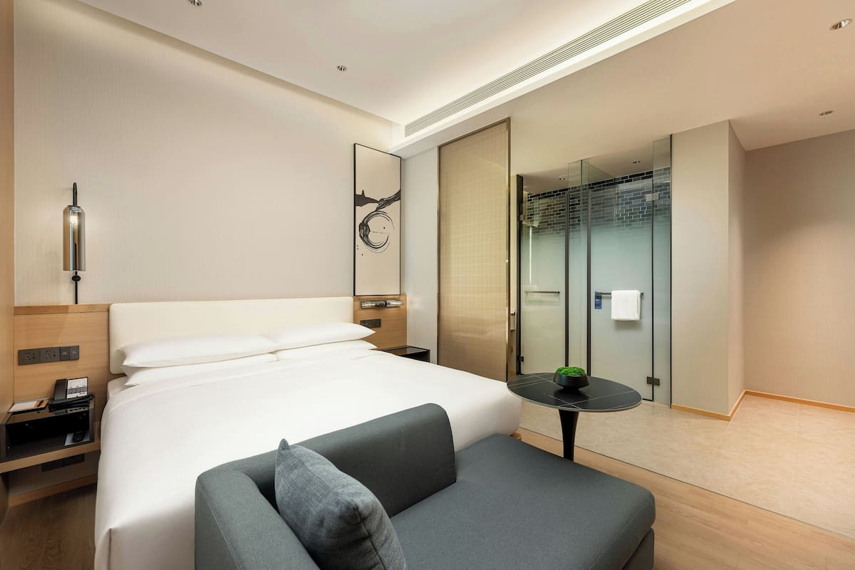 Comfort Room, 1 King Bed