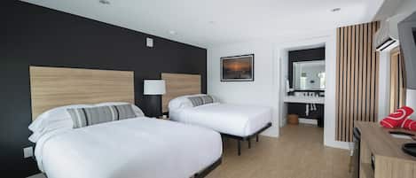 1 habitación, tabla de planchar con plancha, wifi gratis y ropa de cama