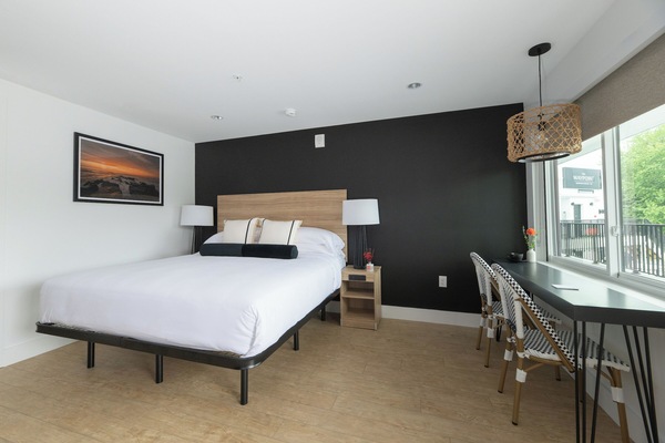 Unit with King size bed