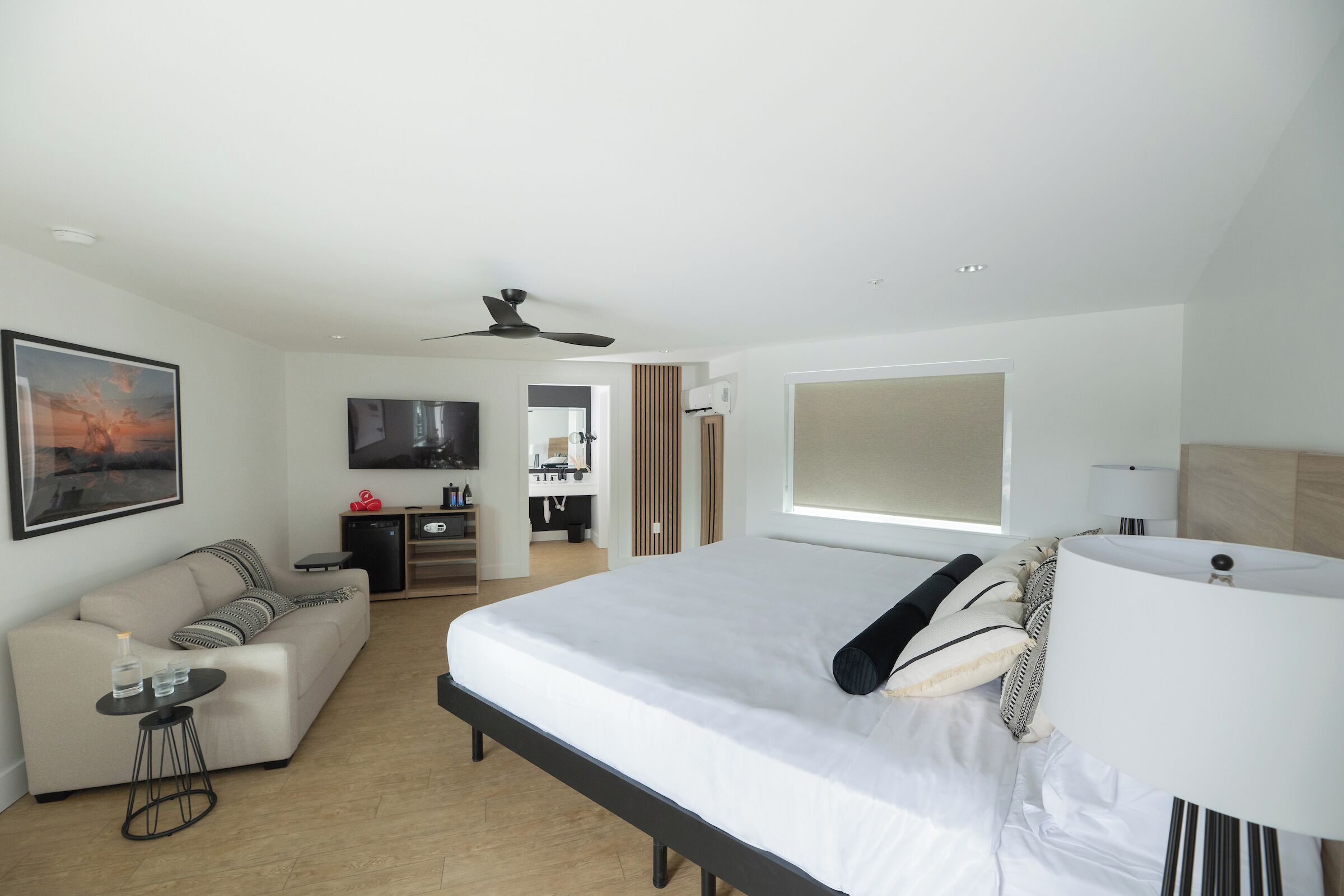 1 slaapkamer, een strijkplank/strijkijzer, gratis wifi, beddengoed