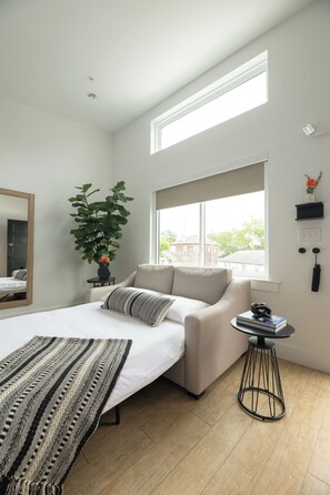 1 bedroom, iron/ironing board, free WiFi, bed sheets