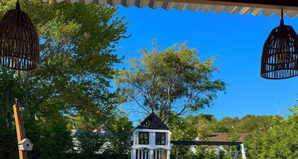Beautiful RYDER CUP home with heated pool outdoor dining/bar just minutes away