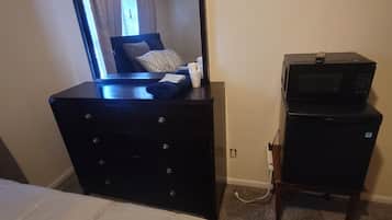 1 Schlafzimmer, Bügeleisen/Bügelbrett, Internetzugang