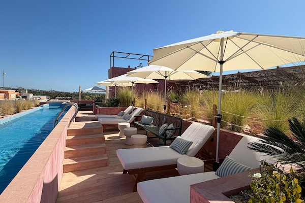 Kolam renang terbuka