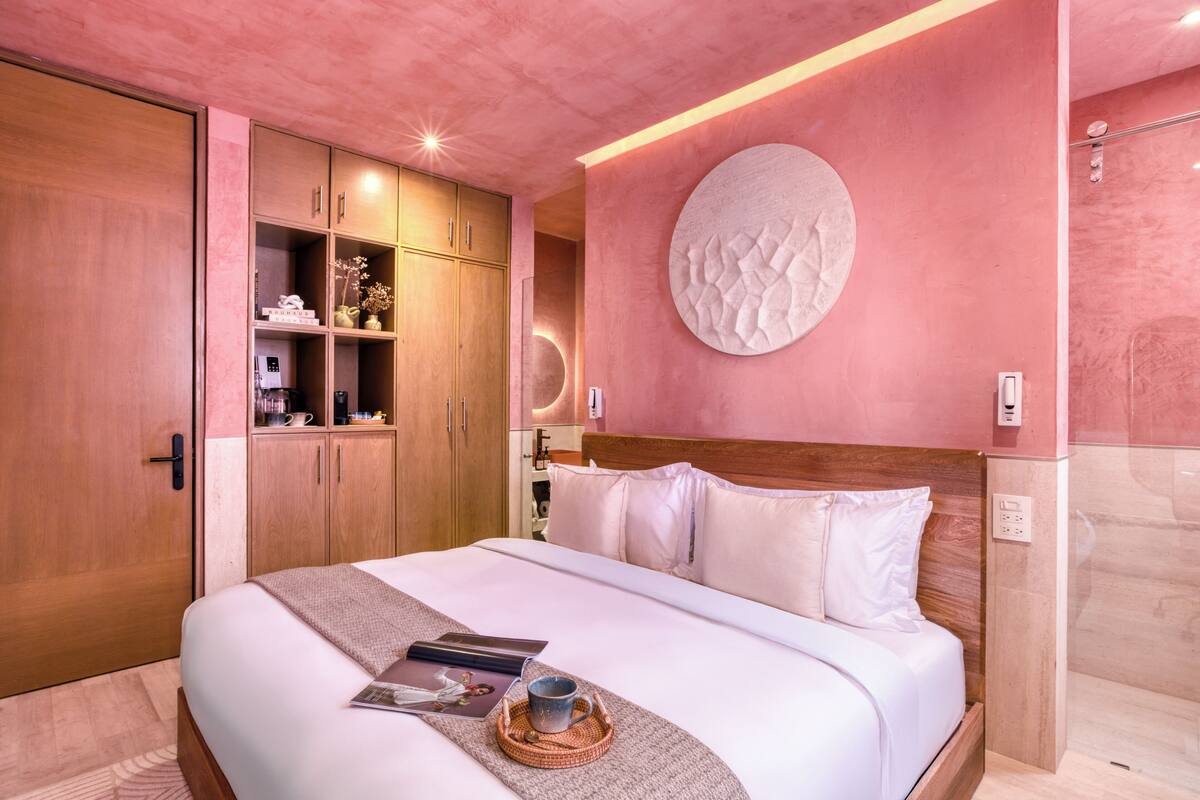 Lakens van Egyptisch katoen, luxe beddengoed, een minibar
