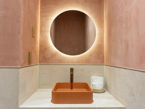 Ducha, cabezal de ducha tipo lluvia, artículos de tocador gratuitos