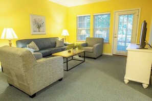 Televisión, reproductor de DVD, biblioteca musical y estéreo 