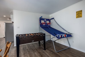 Spielezimmer