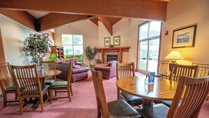Dining - Jacuzzi Escape in Ozarks w/ Full Kitchen & Balcony for Outdoor Dining | 3 Units (Branson)