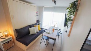 تلفزيون، مكتب