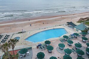 Piscine intérieure, piscine chauffée