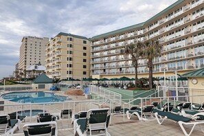 Inomhuspool och uppvärmd pool