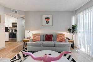 Televisión, oficina