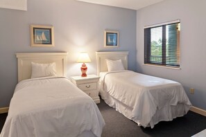 6 chambres, fer et planche à repasser, Wi-Fi gratuit, draps fournis