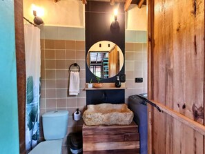 Towels, soap, toilet paper