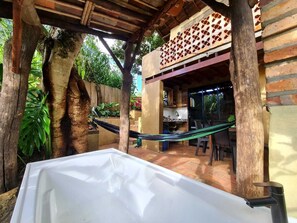Outdoor dining - La Casita Del Bosque, a mini-hut surrounded by native forest (Barichara)